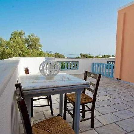 Jojo Beach Hotel & Bar Agios Georgios  外观 照片